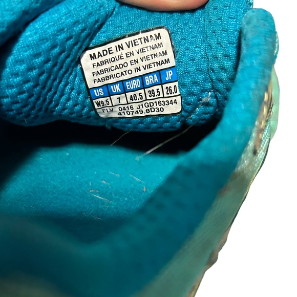 MIZUNO Womne's Blue, Green & Yellow Athletic Running Shoe-Size 9.5 - Picture 7 of 10